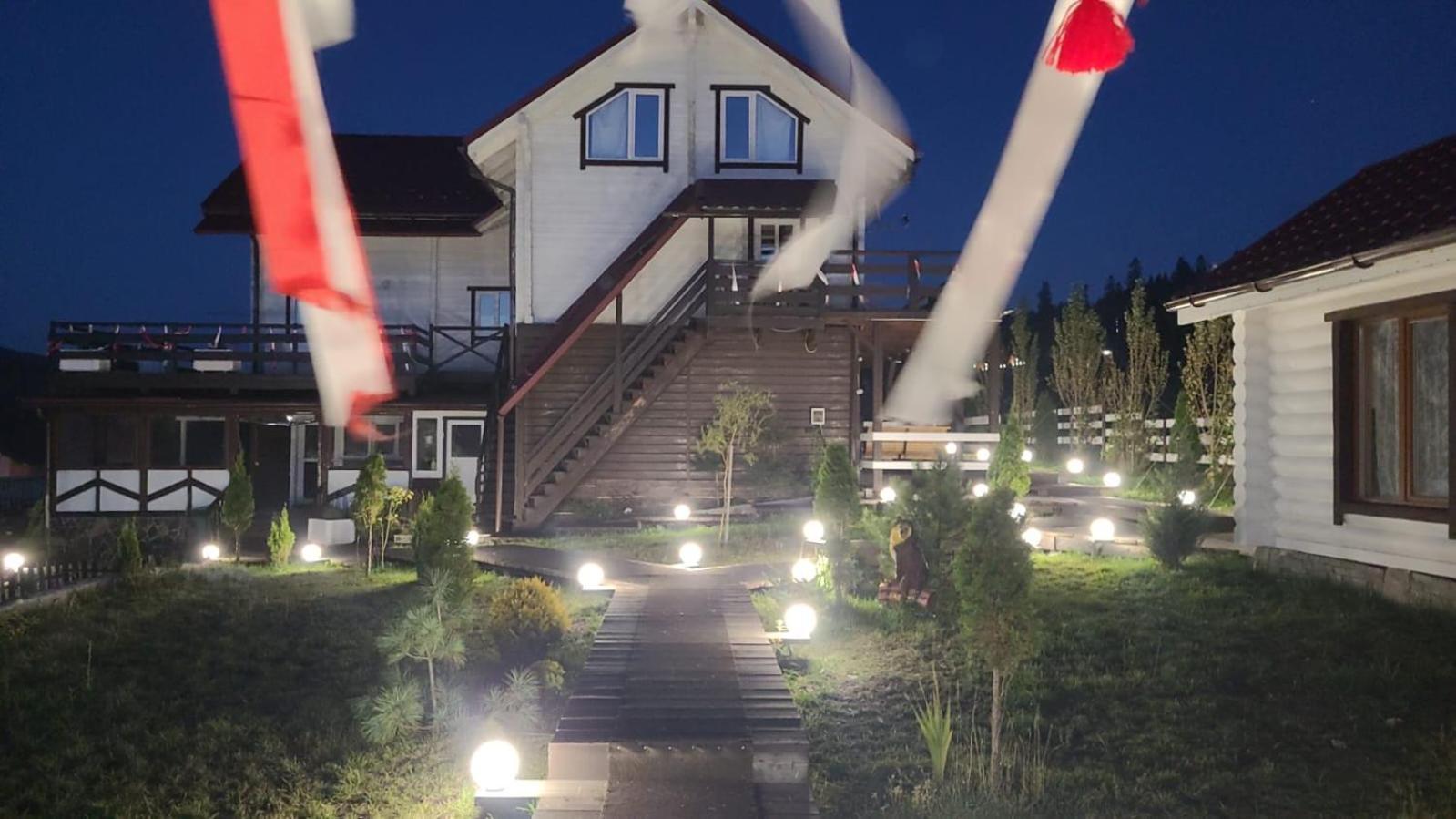 Гостьовий Дім Круасан Сімейний Bukovel Exterior foto